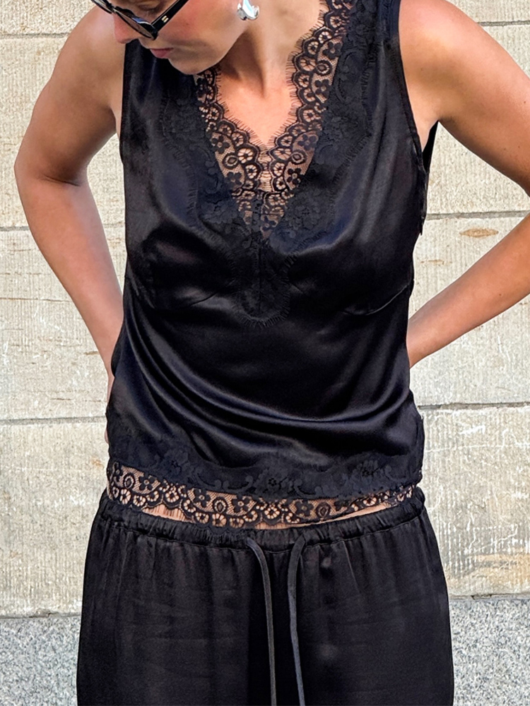 Casual V Neck Vest Top & Long  - Street Fashion Necklace recension och pris
